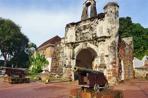  Fort Kota Kubu: Eine uralte Festung mit atemberaubenden Aussichten auf die grüne Landschaft