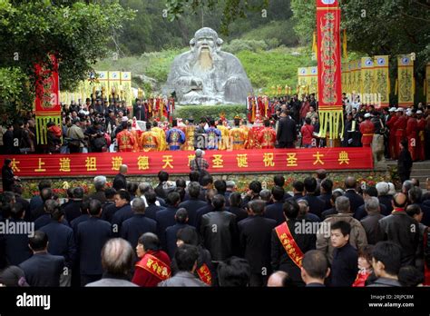  Das Fuxi-Tempel – Ein uraltes Juwel im Herzen von Qingyuan!