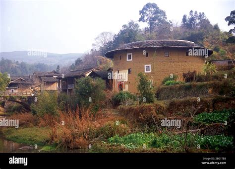  Die Hakka-Festung von Meizhou – Ein faszinierendes Zeugnis der Vergangenheit und ein Muss für Geschichtsinteressierte!