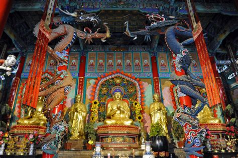 Die Yuantong Tempel: Eine Oase der Ruhe und spirituellen Inspiration!