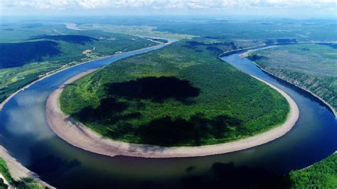  Der Heilongjiang-Fluss - Ein Gigantesker Wasserweg voller Faszination und Ruhe